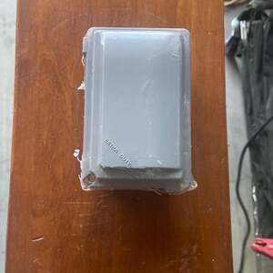 Sigma 1-Gang Gray Metal Horizontal/Vertical Extra Duty While-In-Use Weatherproof